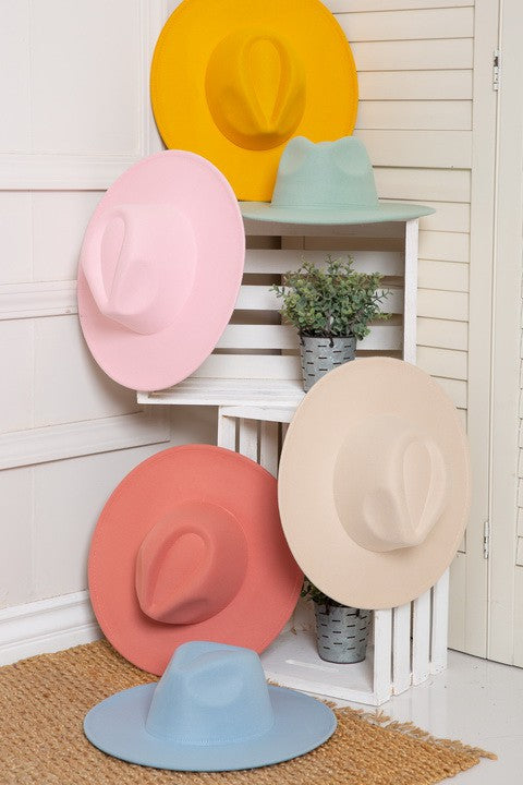 A VINTAGE PLAIN FEDORA HAT - Image 4