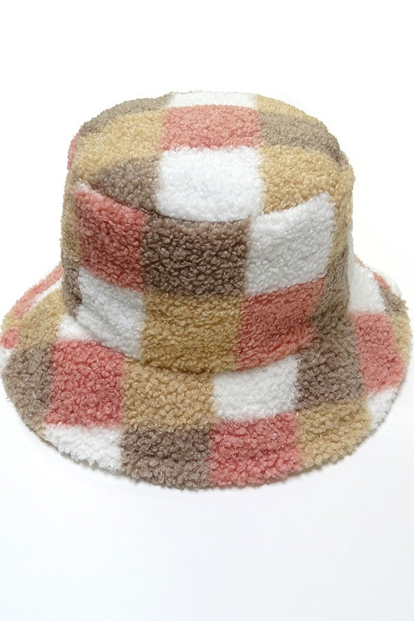 COLOR BLOCK PLUSH BUCKET HAT - Image 3