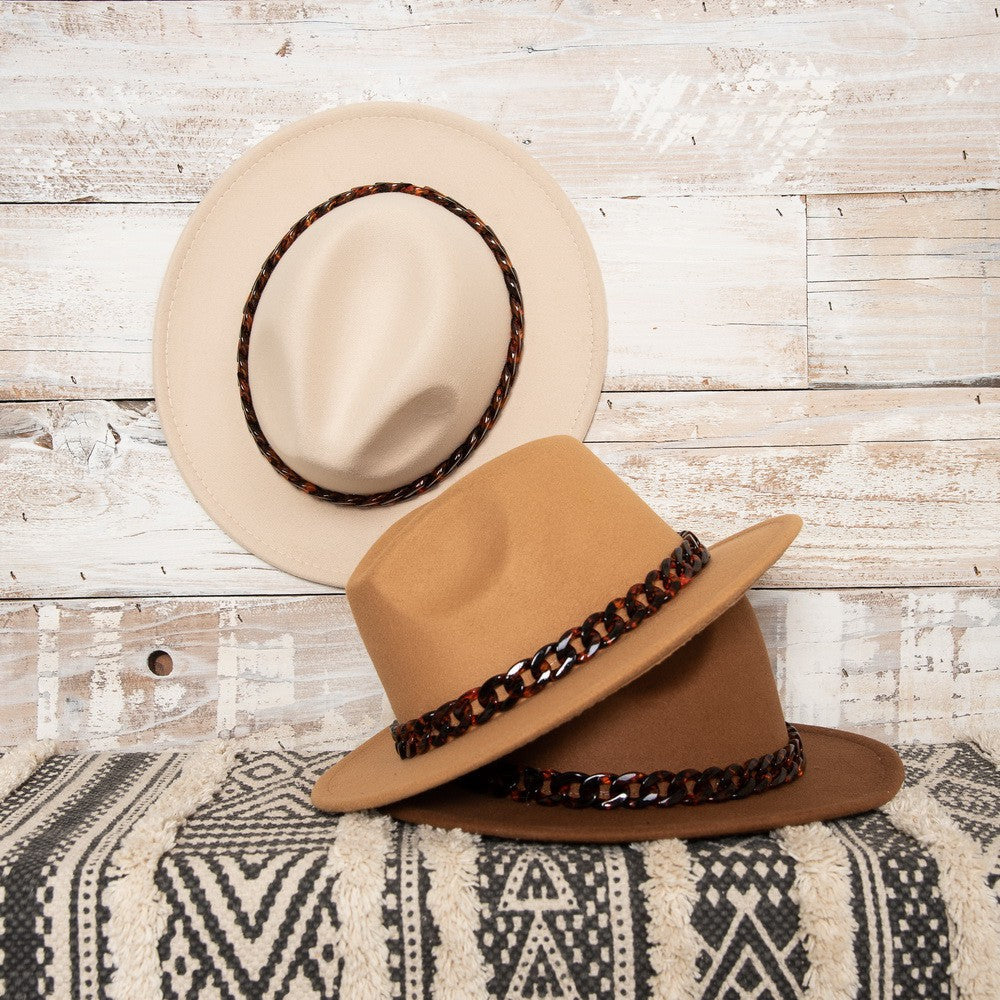 CLASSIC FEDORA HAT WITH TORTOISE CHAIN - Image 2